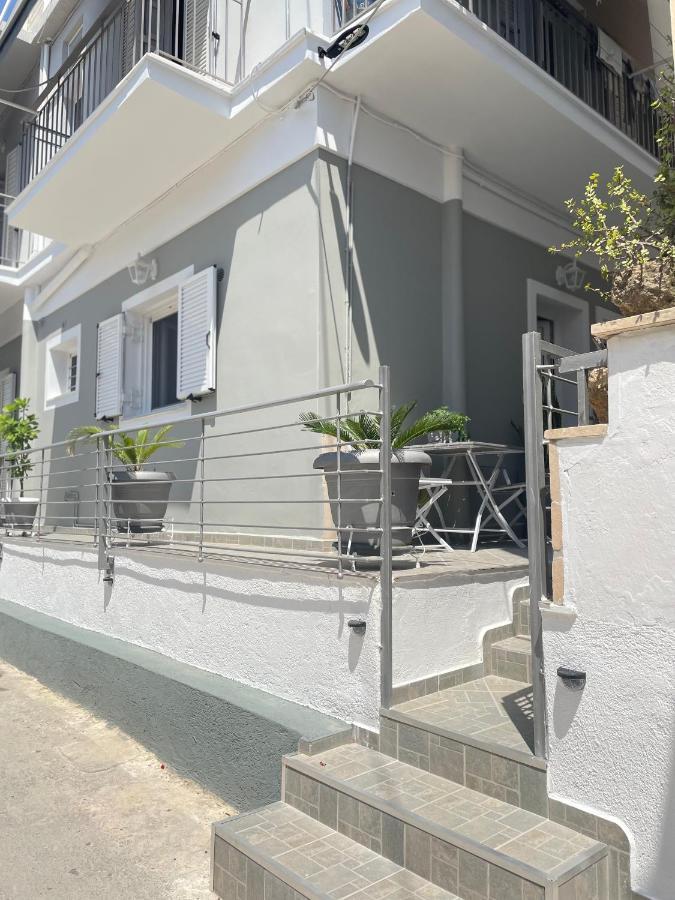 Aiginetan Apartment *